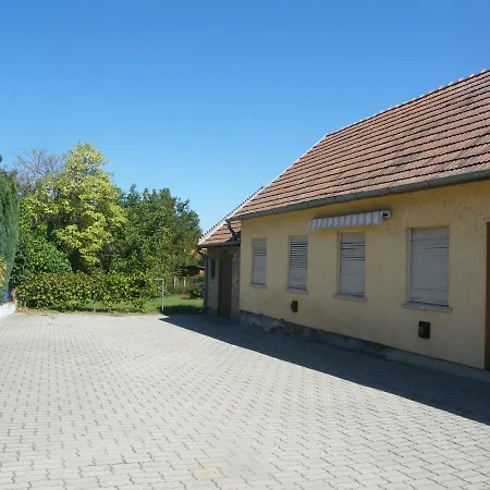 Guest house Taban Vendeghaz Balatonlelle